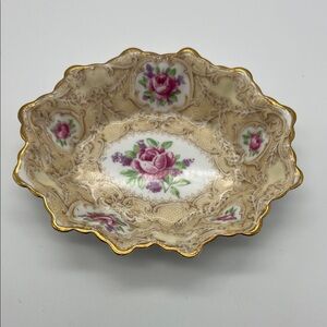 VINTAGE 1927β1935 5β Royal Albert Dish β’ Devonshire Lace